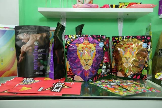 全印展上，，，，，，HP喷码机推出种种打印手艺的作品