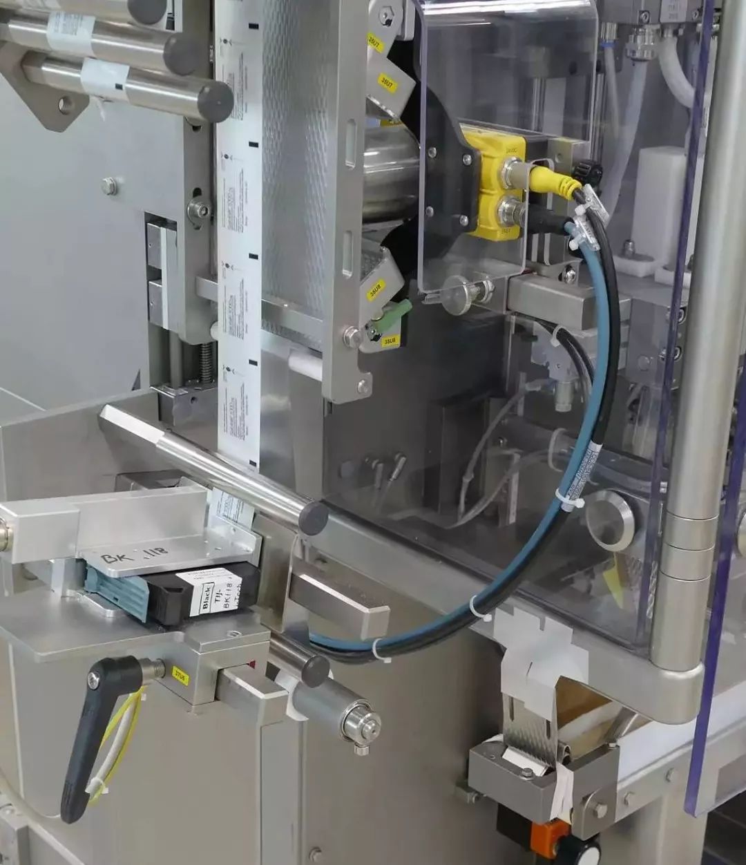 ag真人平台喷码机，，，，，，让德国LOSAN医药刷新不；；；；吐